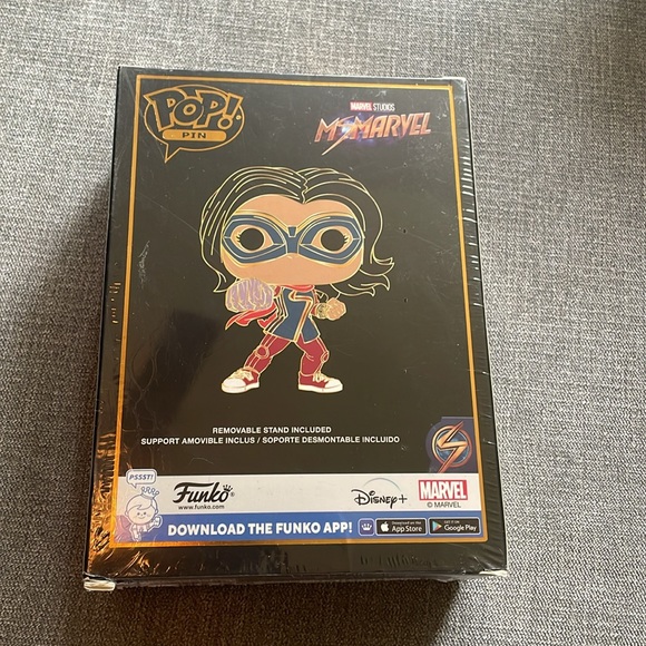 Funko Pop! Pin Marvel Studios Ms. Marvel Large Enamel Pin Special Edition SE - Picture 2 of 4